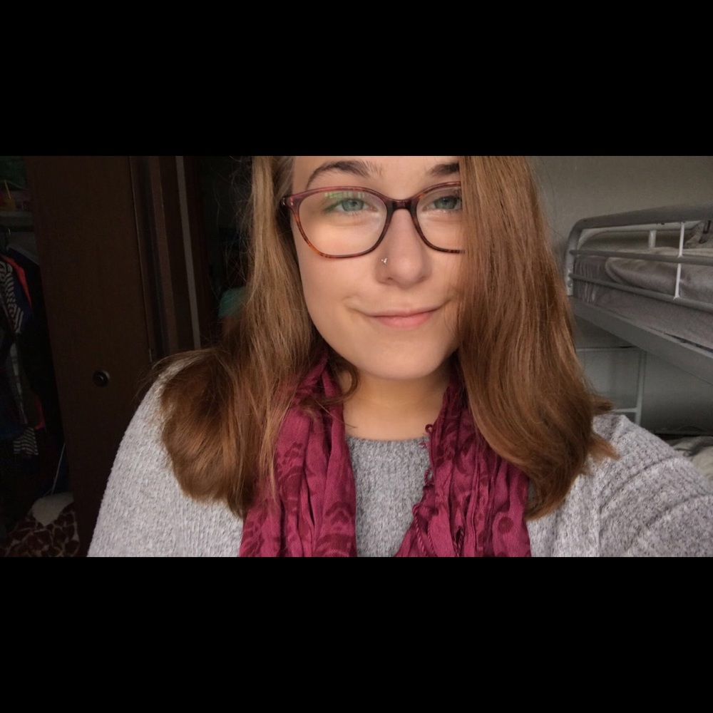 Meet your Posher, Abbi